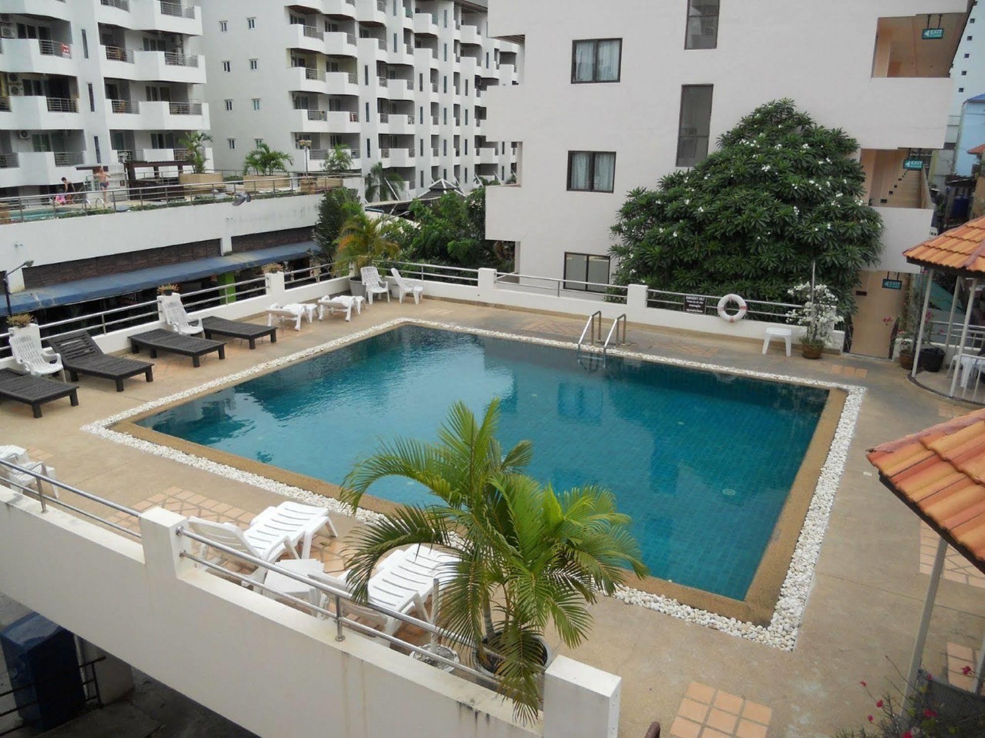 Jomtien Good Luck Apartment Экстерьер фото